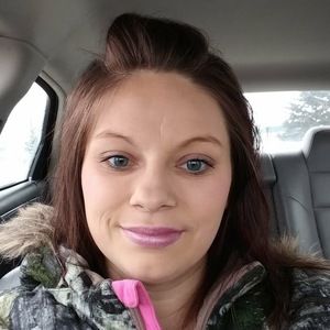 Meet your Posher, Delphine